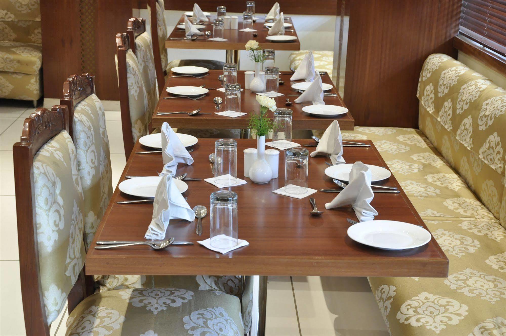 Jaipur Cm-A Luxury Boutique Hotel Экстерьер фото