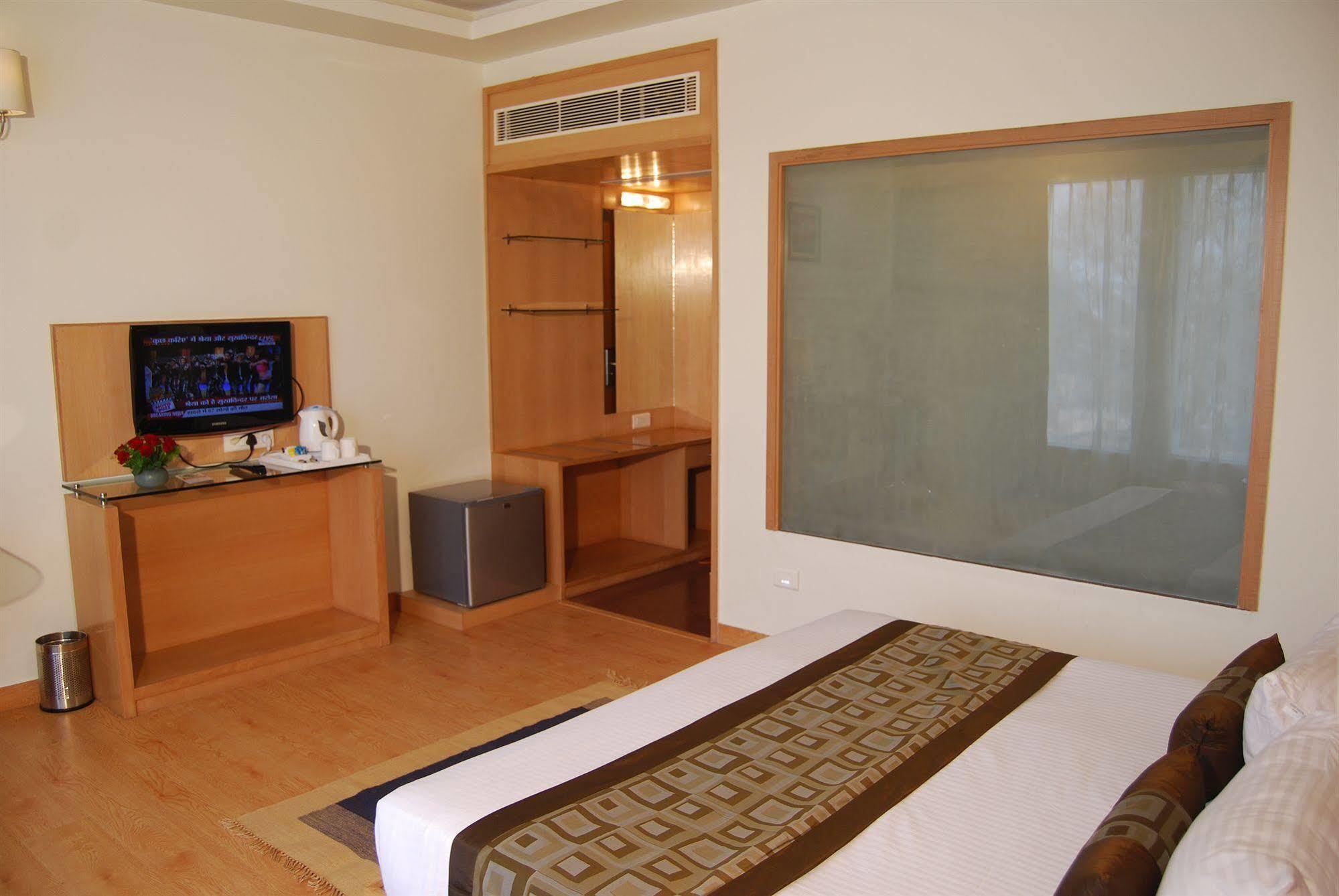 Jaipur Cm-A Luxury Boutique Hotel Экстерьер фото